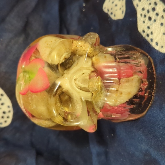 Flower skull - Picture 1 of 3